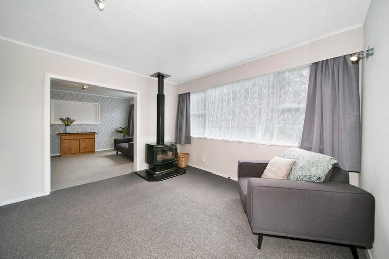 Photo of property in 28 Disraeli Street, Hawera, 4610