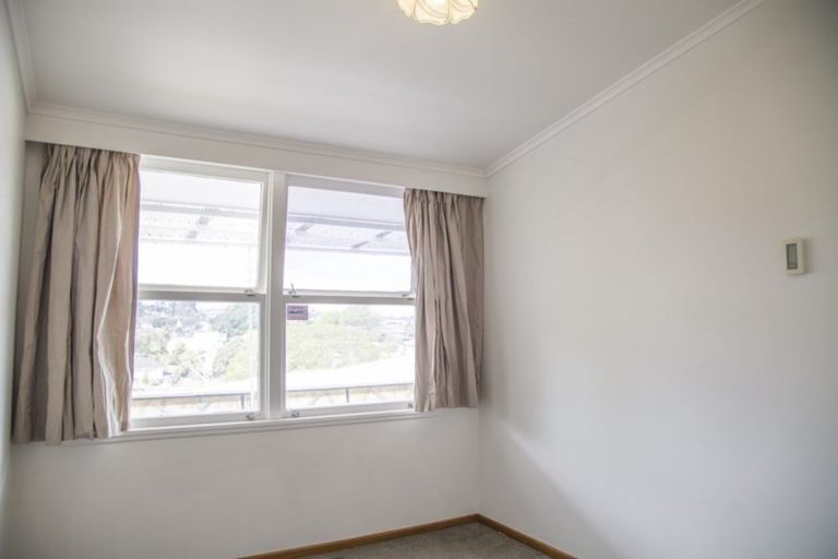 Photo of property in 5 Tiber Road, Forrest Hill, Auckland, 0620