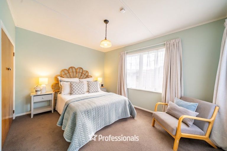 Photo of property in 98 Wood Street, Wainuiomata, Lower Hutt, 5014