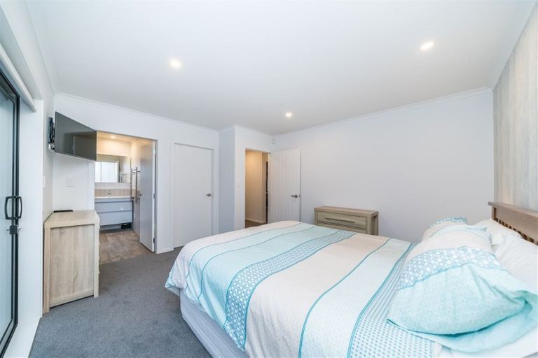 Photo of property in 16 Douglas Street, West End, Palmerston North, 4412