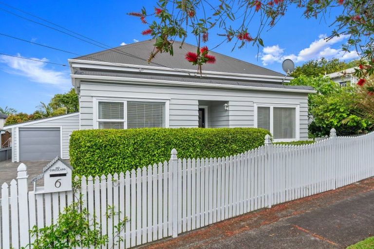 Photo of property in 6 Quadrant Road, Onehunga, Auckland, 1061
