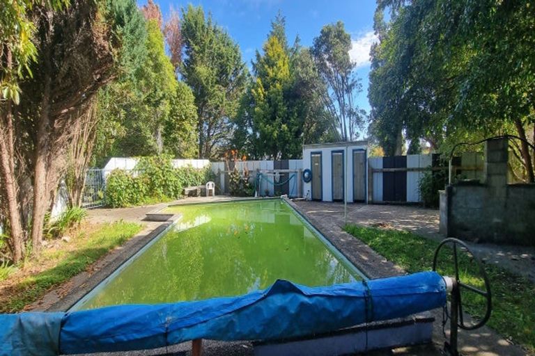 Photo of property in 100 Mcleavey Road, Ohau, Levin, 5570