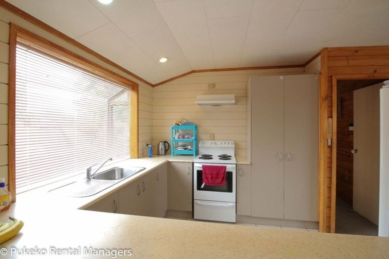 Photo of property in 54 St Annes Crescent, Wattle Downs, Auckland, 2103