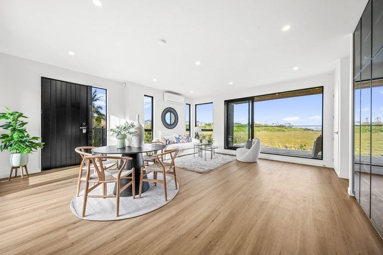 Photo of property in 33d Saint Peters Street, Northcote, Auckland, 0627