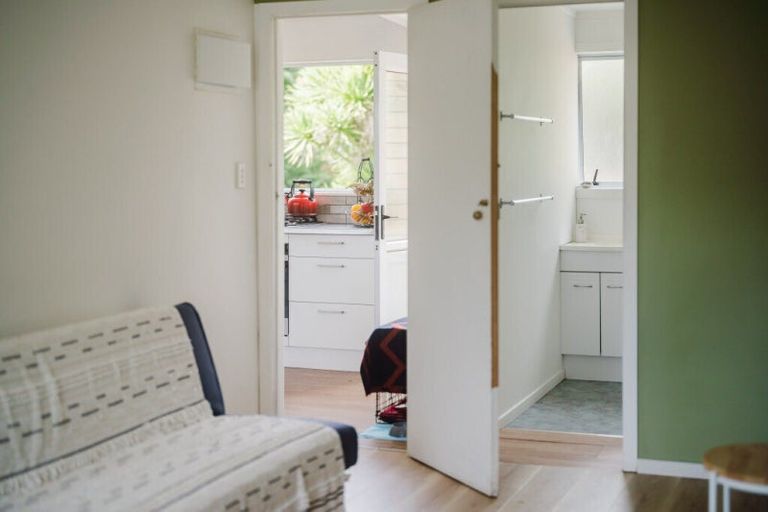 Photo of property in 5 Upper Cross Street, Raglan, 3225