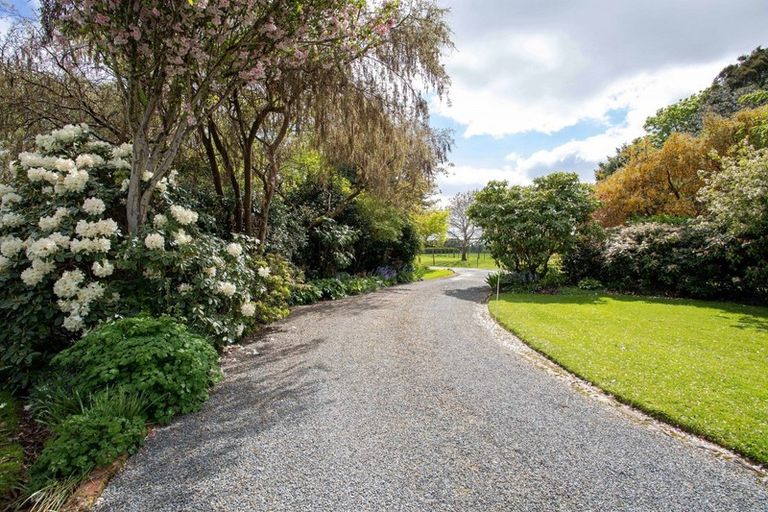 Photo of property in 54 Mckellar Road, Seaward Bush, Invercargill, 9871
