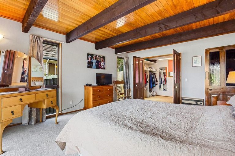 Photo of property in 24 Bayview Place, Cass Bay, Lyttelton, 8082