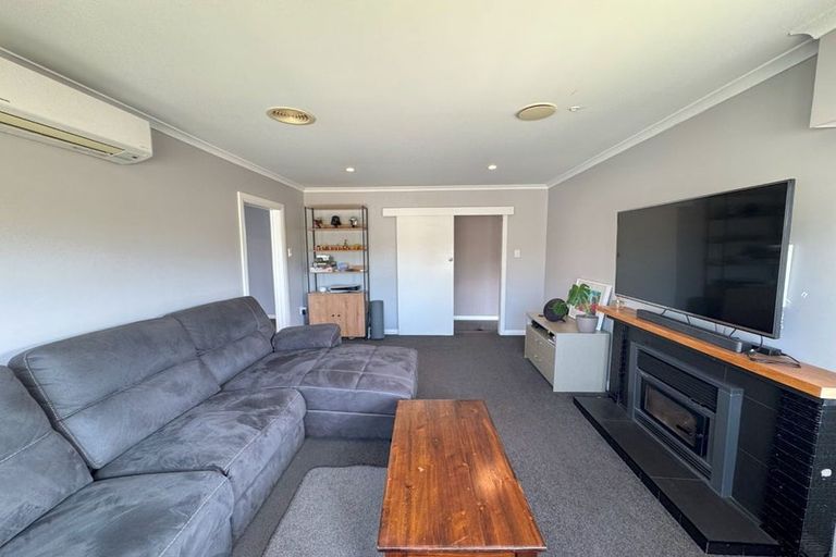Photo of property in 9 Belvedere Crescent, Takaro, Palmerston North, 4412