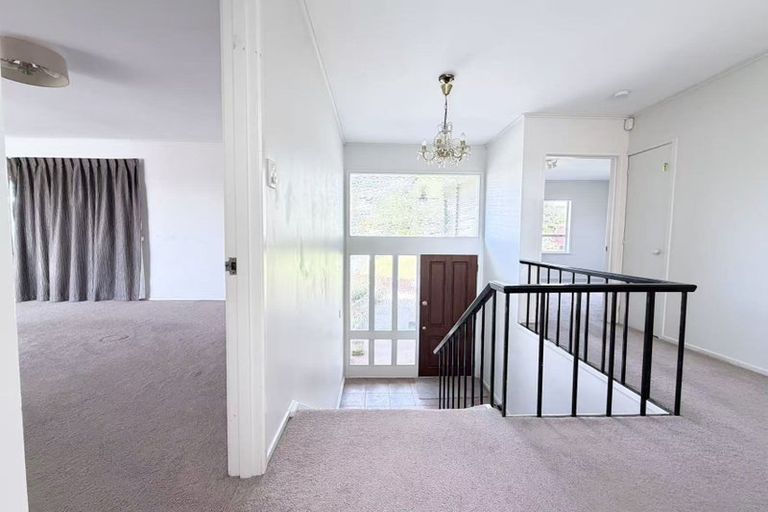 Photo of property in 32 Galaxy Drive, Mairangi Bay, Auckland, 0630