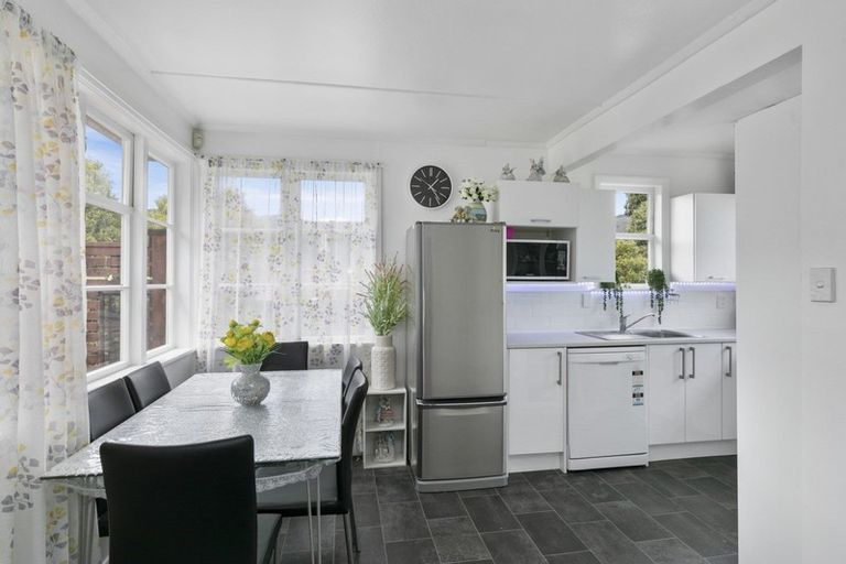 Photo of property in 71 Sladden Street, Naenae, Lower Hutt, 5011