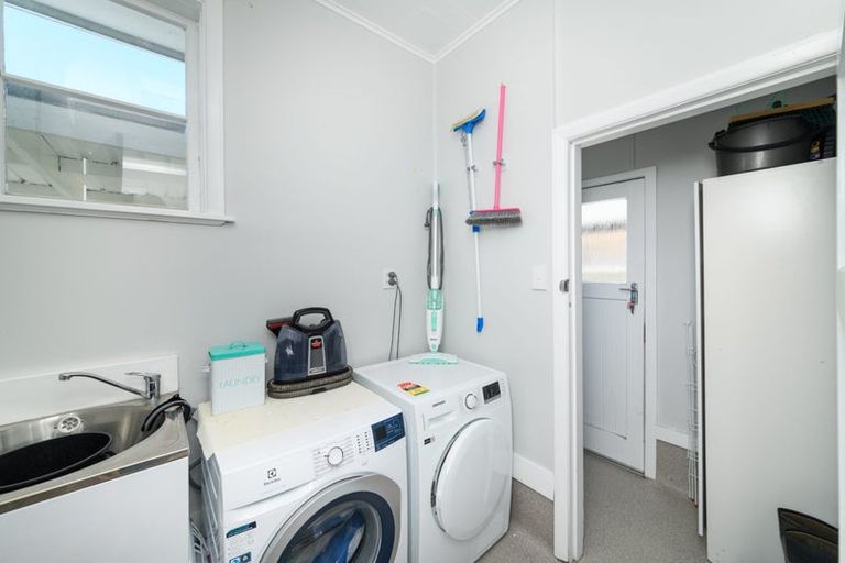 Photo of property in 18b Thames Street, Roslyn, Palmerston North, 4414