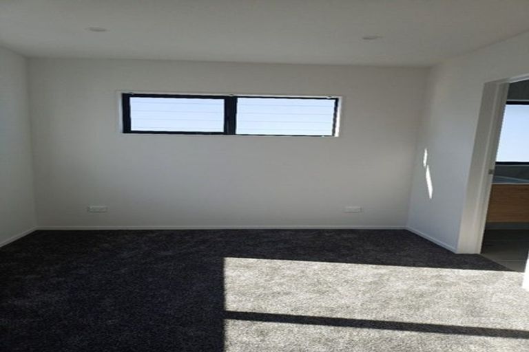 Photo of property in 5 Tumu Road, Papakura, 2110