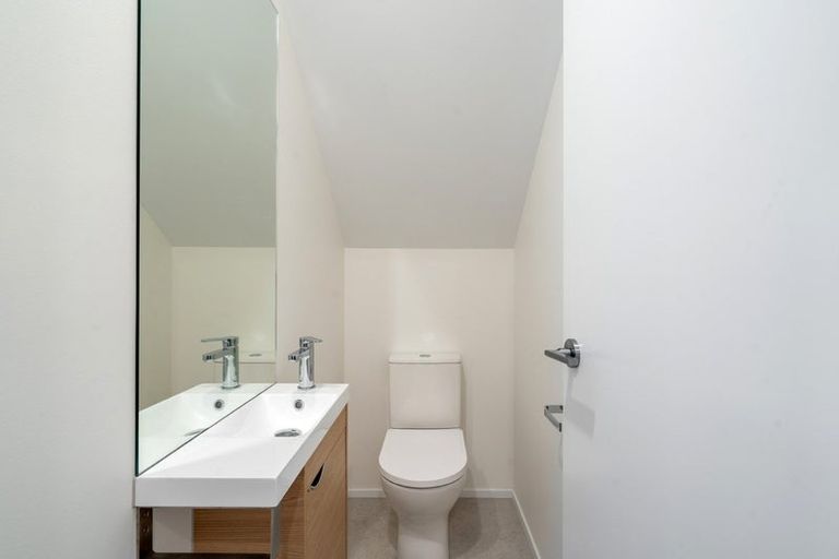 Photo of property in 5 Oyster Drive, Whenuapai, Auckland, 0618