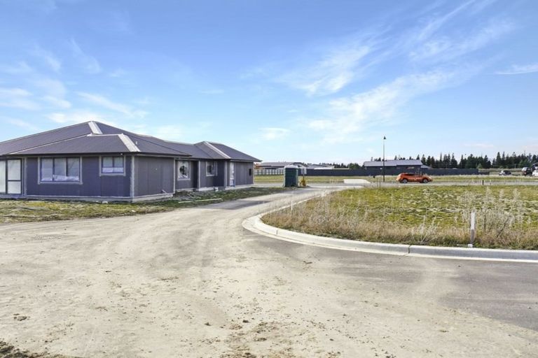 Photo of property in 22 Grandvue Drive, Twizel, 7901