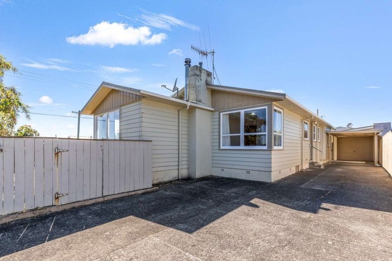 Photo of property in 32 Parsons Avenue, Levin, 5510