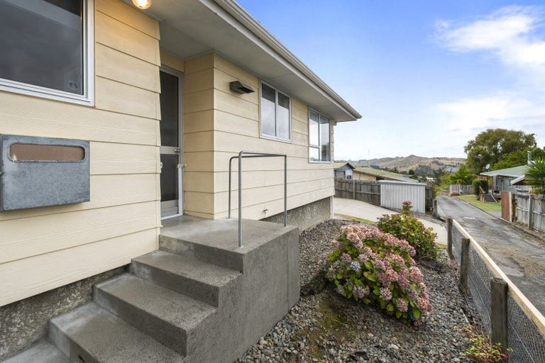 Photo of property in 12 Ruru Road, Taihape, 4720