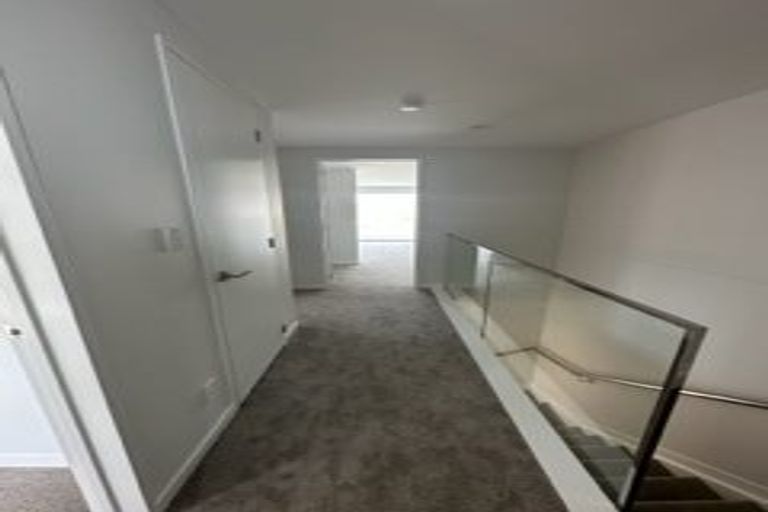 Photo of property in 9 Milenio Crescent, Windsor Park, 0632
