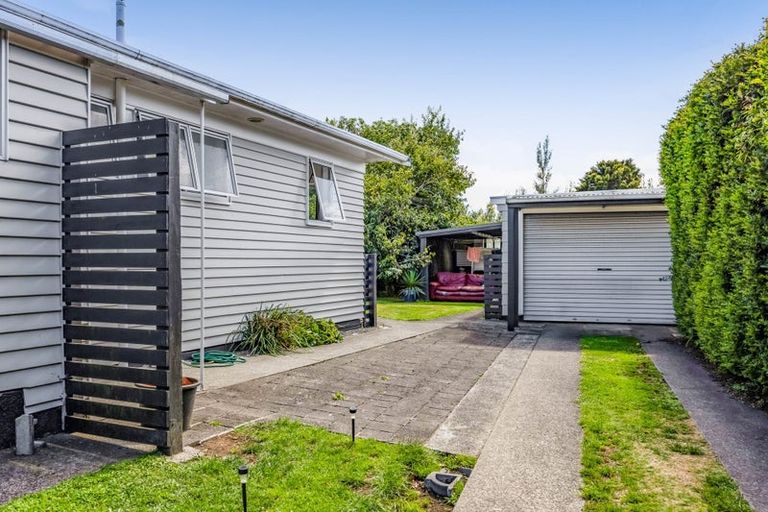 Photo of property in 4 Karaka Street, Merrilands, New Plymouth, 4312
