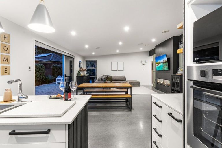 Photo of property in 261 Lakes Boulevard, Pyes Pa, Tauranga, 3112