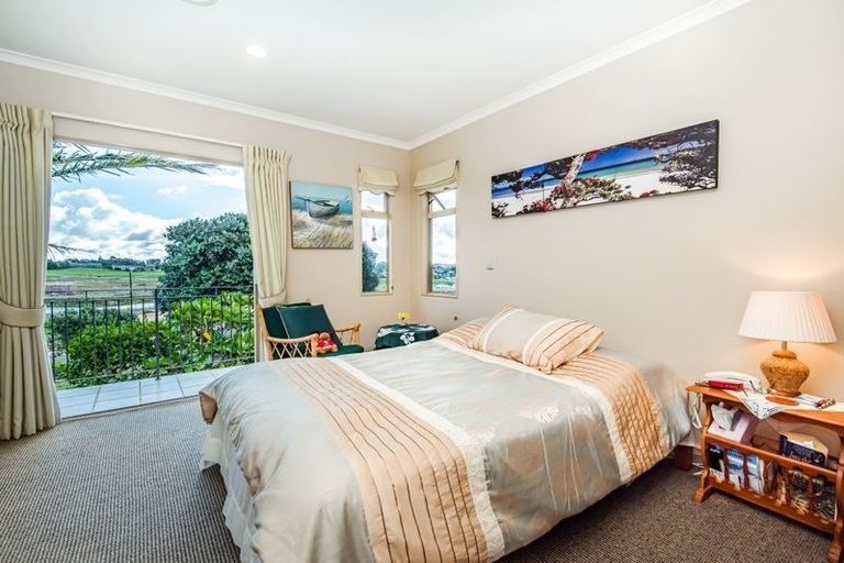 Photo of property in 1/126 Whangaparaoa Road, Red Beach, 0932