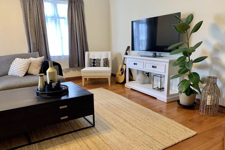 Photo of property in 21 Adelaide Street, Petone, Lower Hutt, 5012