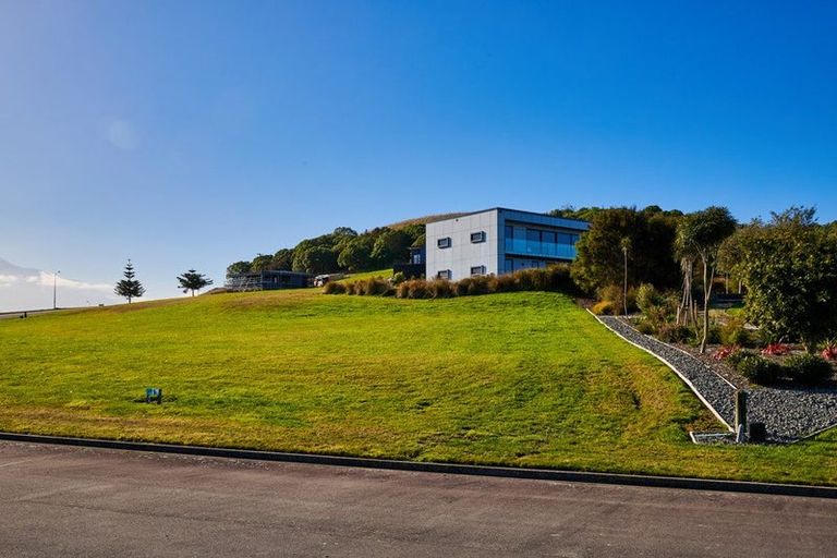 Photo of property in 36 Knowles Crescent, Kaikoura Flat, Kaikoura, 7371