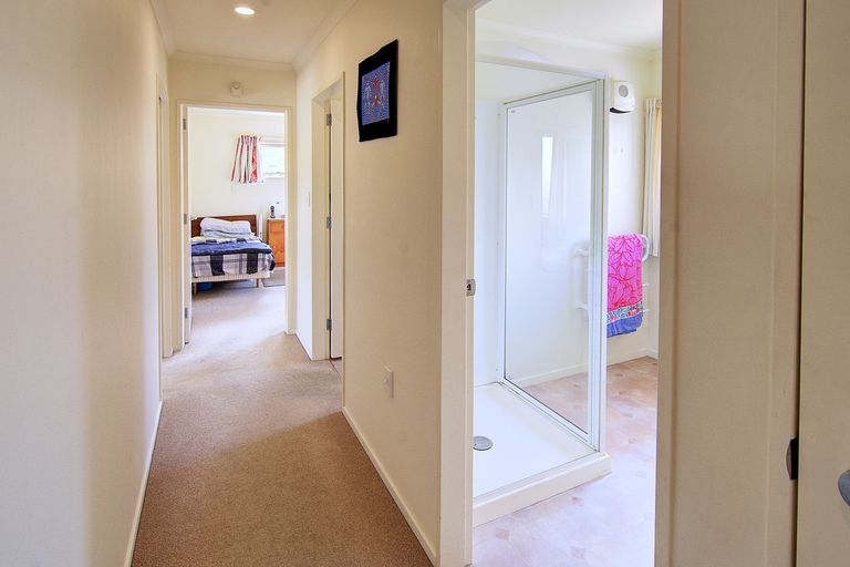 Photo of property in Holdsworth Villas, 67/2 William Donald Drive, Solway, Masterton, 5810