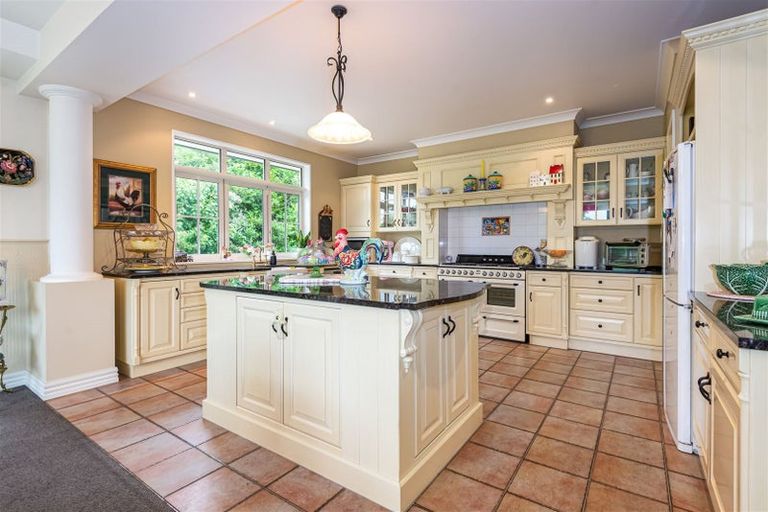 Photo of property in 10 Meeking Place, Aidanfield, Christchurch, 8025