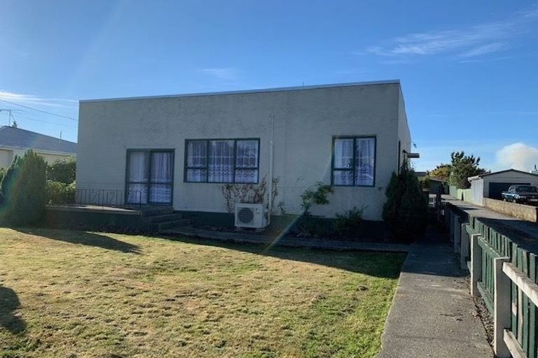 Photo of property in 111 Kitchener Street, Gore, 9710