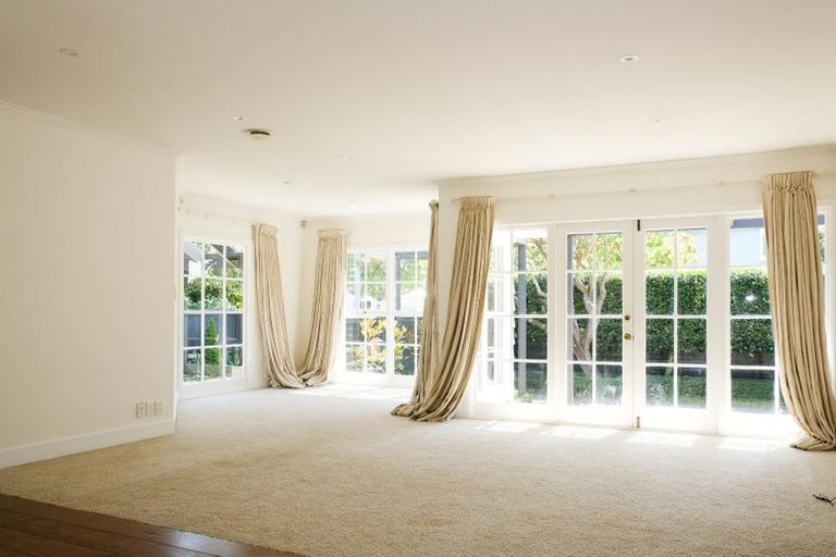 Photo of property in 233 Clyde Road, Burnside, Christchurch, 8053