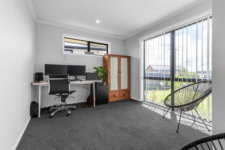 Photo of property in 32 Oralee Terrace, Peacocke, Hamilton, 3206