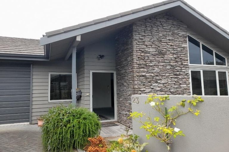 Photo of property in 23 Parata Street, Two Mile Bay, Taupo, 3330
