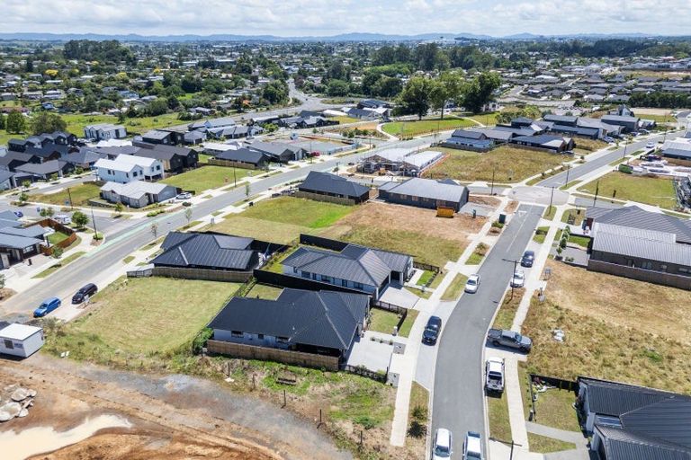 Photo of property in 32 Oralee Terrace, Peacocke, Hamilton, 3206