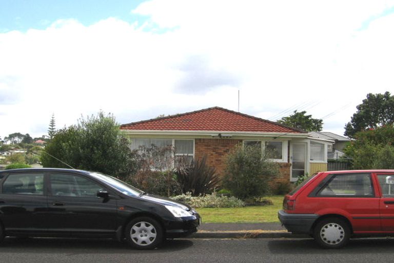 Photo of property in 2/3 Marsh Avenue, Forrest Hill, Auckland, 0620