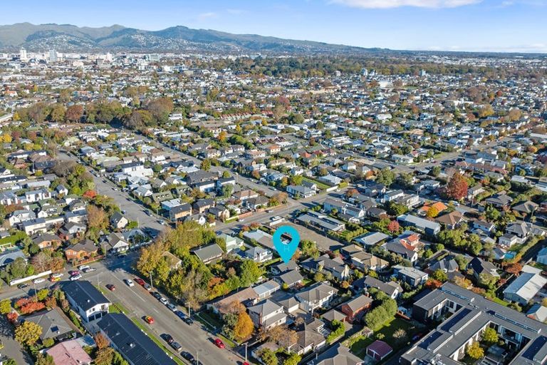 Photo of property in 2/9 Somme Street, St Albans, Christchurch, 8014