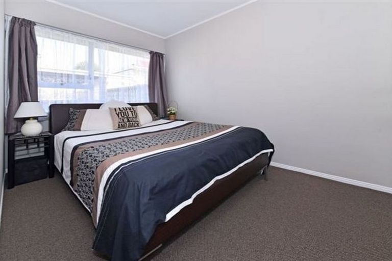 Photo of property in 1/1 Don Street, Papakura, 2110