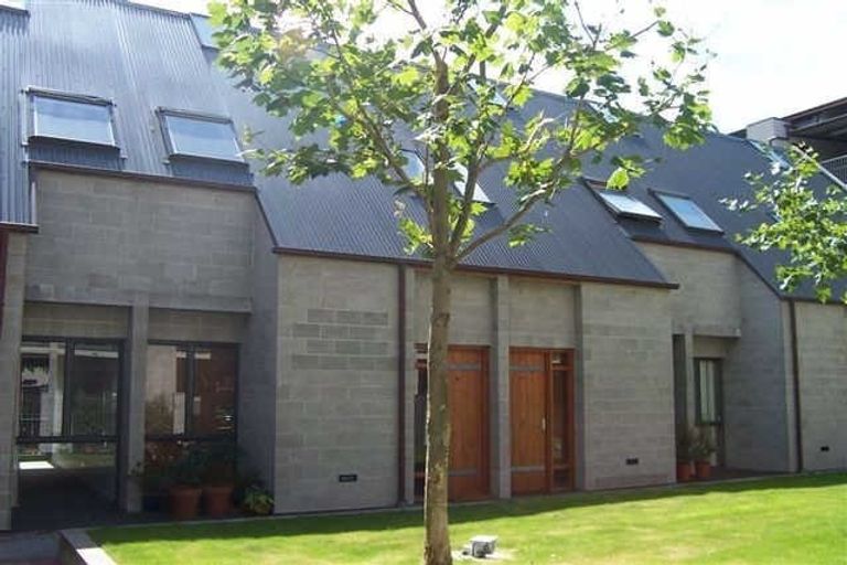 Photo of property in 4/868 Colombo Street, Christchurch Central, Christchurch, 8013