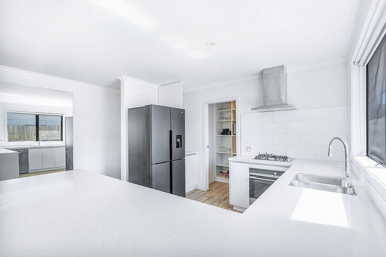 Photo of property in 11a Magnolia Crescent, Nawton, Hamilton, 3200