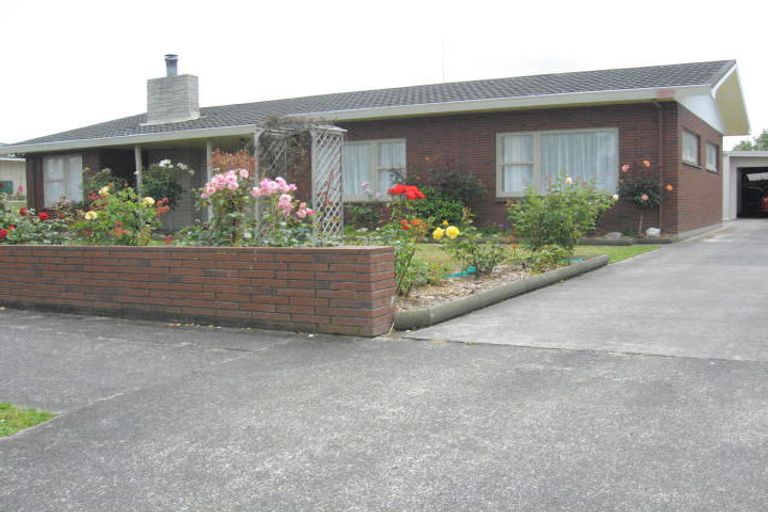Photo of property in 28 Cargill Avenue, Feilding, 4702