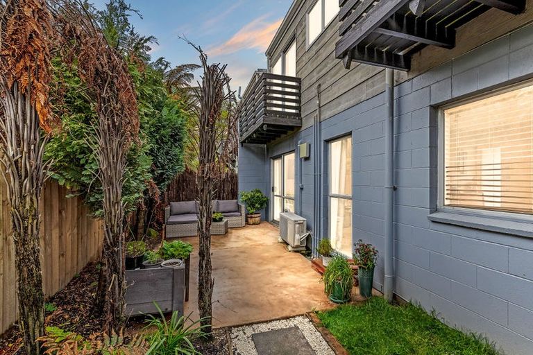 Photo of property in 2/47 Trafalgar Street, St Albans, Christchurch, 8014