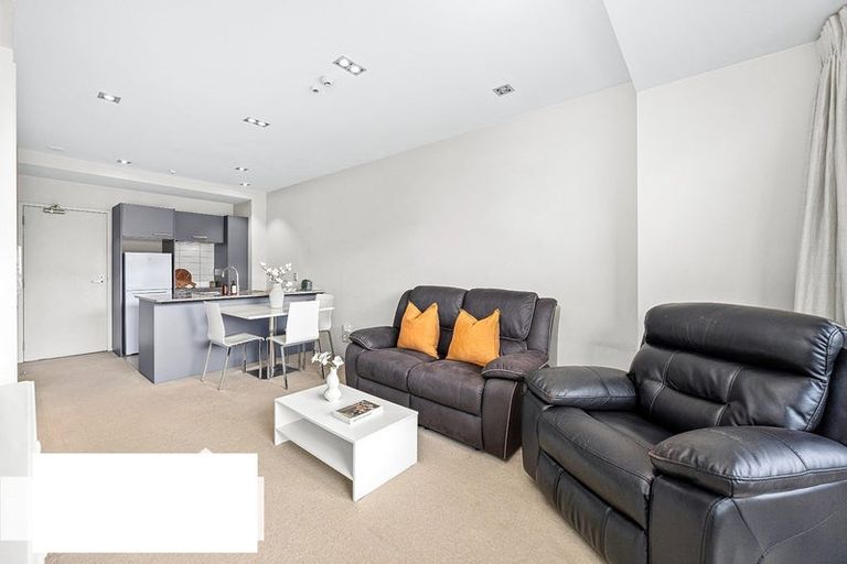 Photo of property in Shoal Haven Apartments, 112a/130 Anzac Street, Takapuna, Auckland, 0622