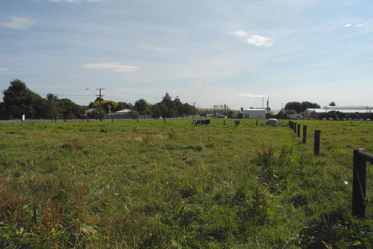 Photo of property in 20 Waimate Highway, Saint Andrews, 7988