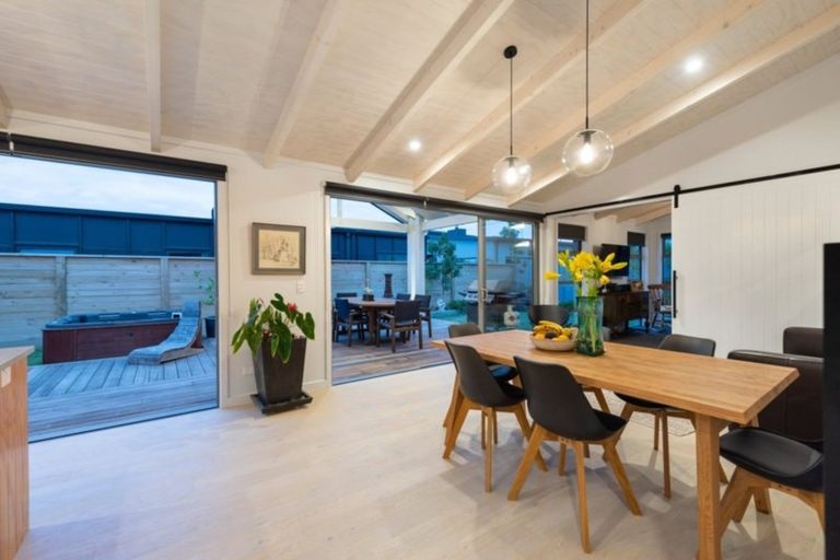 Photo of property in 17 Awatira Drive, Papamoa Beach, Papamoa, 3118