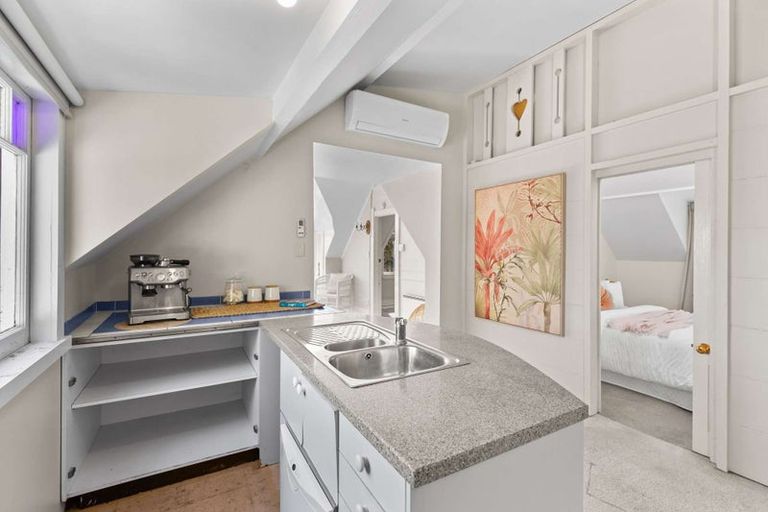 Photo of property in 53 Anzac Parade, Durie Hill, Whanganui, 4500