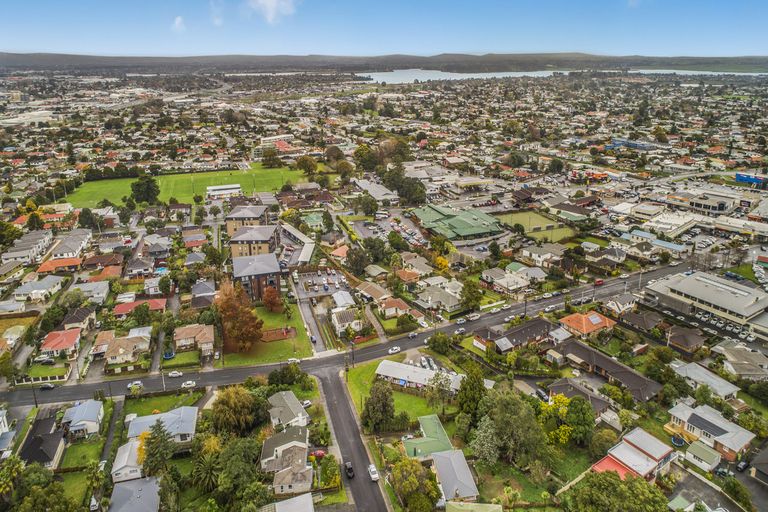 Photo of property in 8 Knox Road, Hillpark, Auckland, 2102