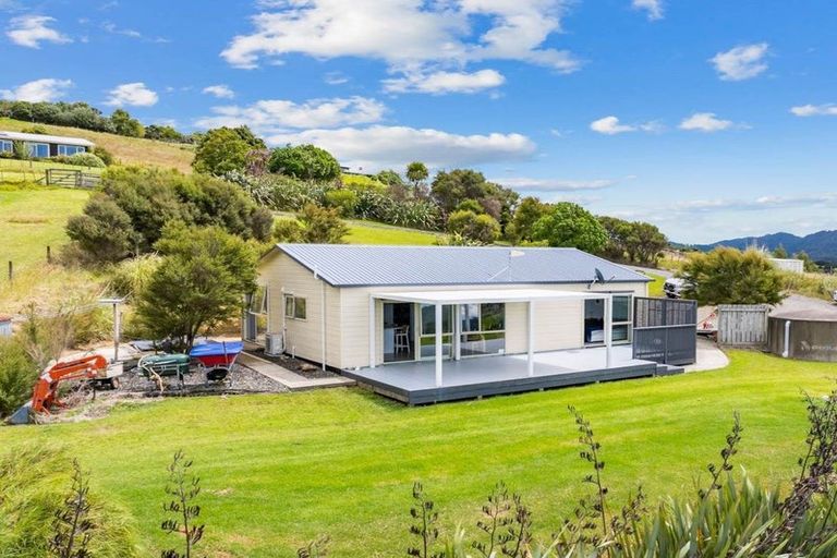 Photo of property in 24 Brookview Heights, Waipu, 0582