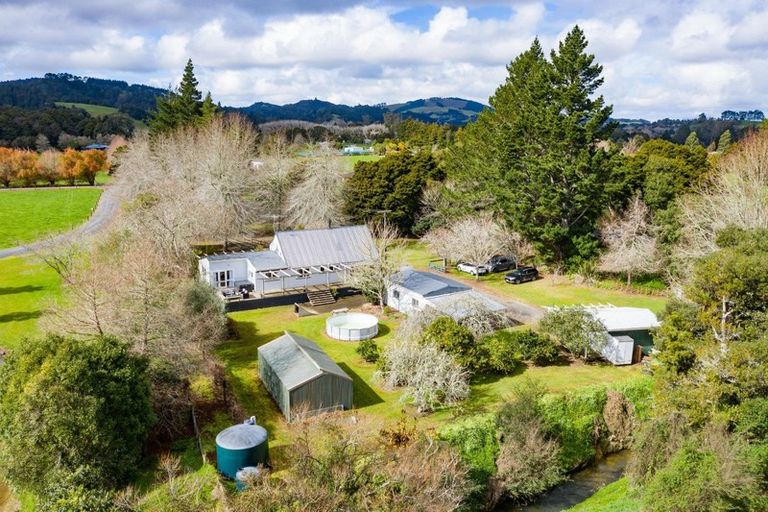 Photo of property in 576 Kara Road, Maungatapere, Whangarei, 0179