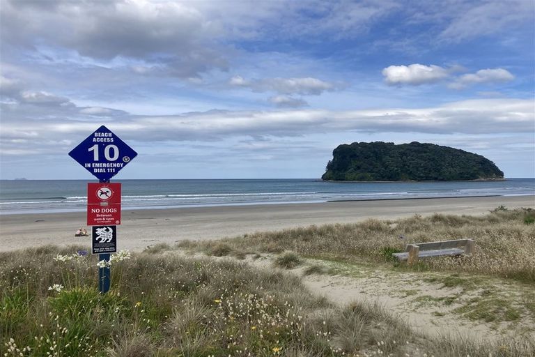 Photo of property in 609b Ocean Road, Whangamata, 3620