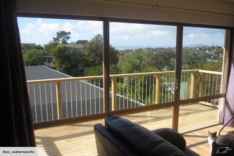 Photo of property in 1/6 Stredwick Drive, Torbay, Auckland, 0630
