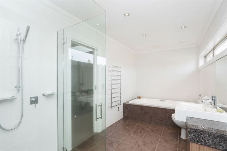 Photo of property in 54 Idris Road, Fendalton, Christchurch, 8052